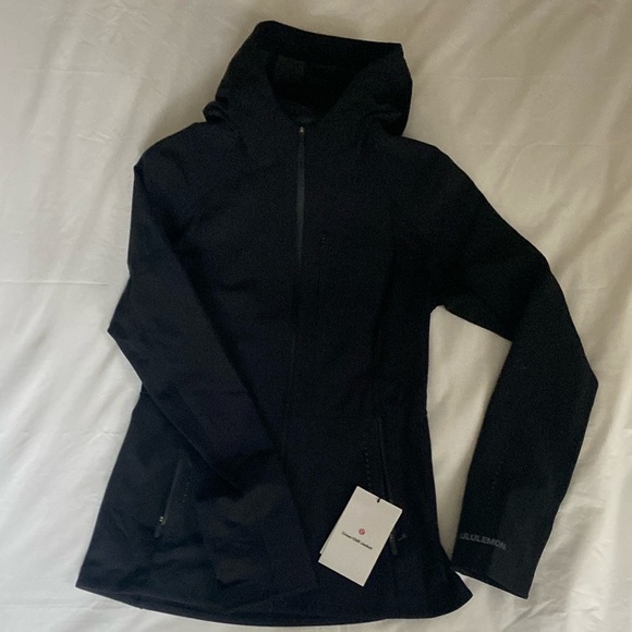 🆕Lululemon Cross Chill RepelShell Hooded Jacket in Black - Picture 16 of 17